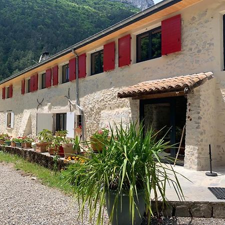 Hotel La Bergerie A Menee Châtillon-en-Diois Exterior foto